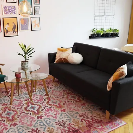 Flora - Mtp & Park Wilsona Apartman