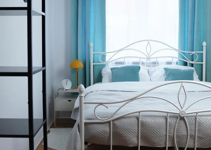 Flora - Mtp & Park Wilsona Apartman *