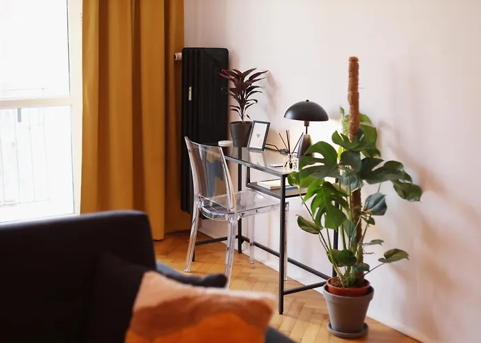 Flora - Mtp & Park Wilsona Apartman *